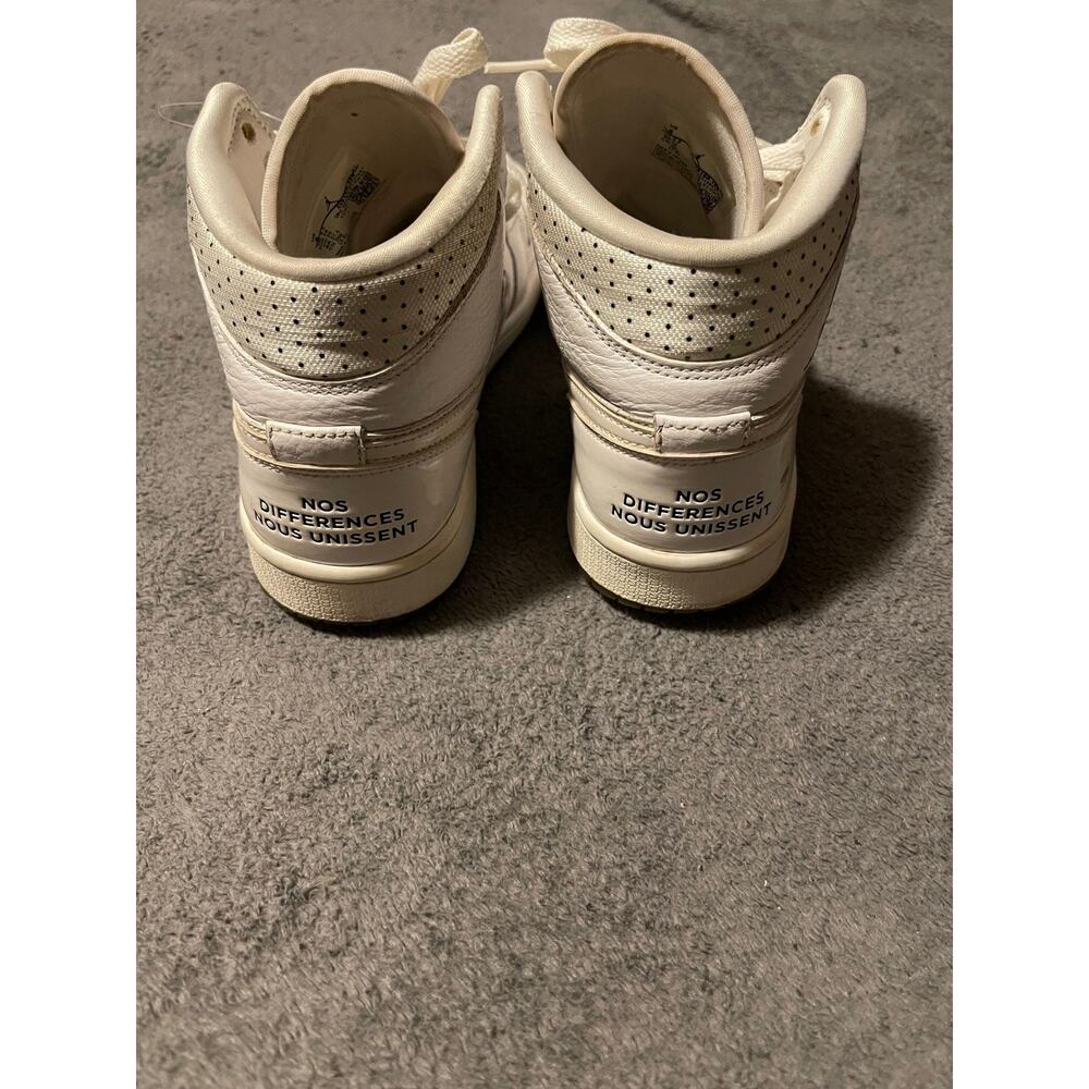 Jordan Air Jordan 1 Mid Mens 8 White Cream High Top Sneakers Scuffed Gum Aged - Picture 4 of 8